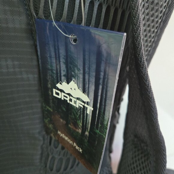 Drift NWT Hydration Backpack With Bladder Red Ripstop Zip Pockets 16"x10" Unisex - Picture 9 of 13